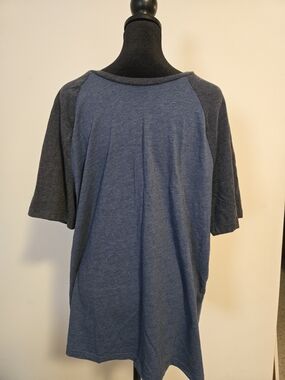 Sonoma Two-Tone Navy and Heather Gray Raglan Tee